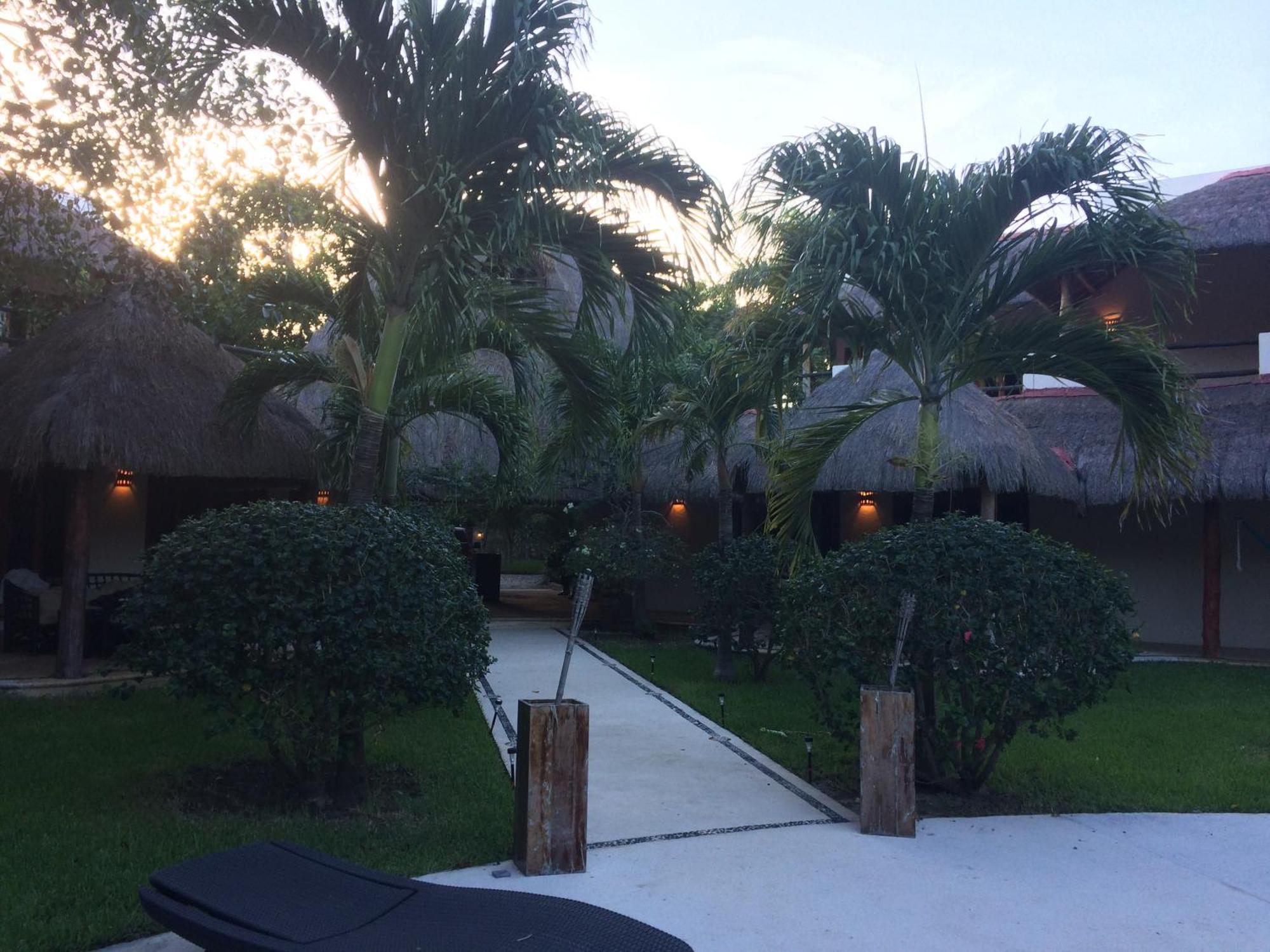 La Villa Mexicana By Diving Prestige Xpu Ha Exterior photo